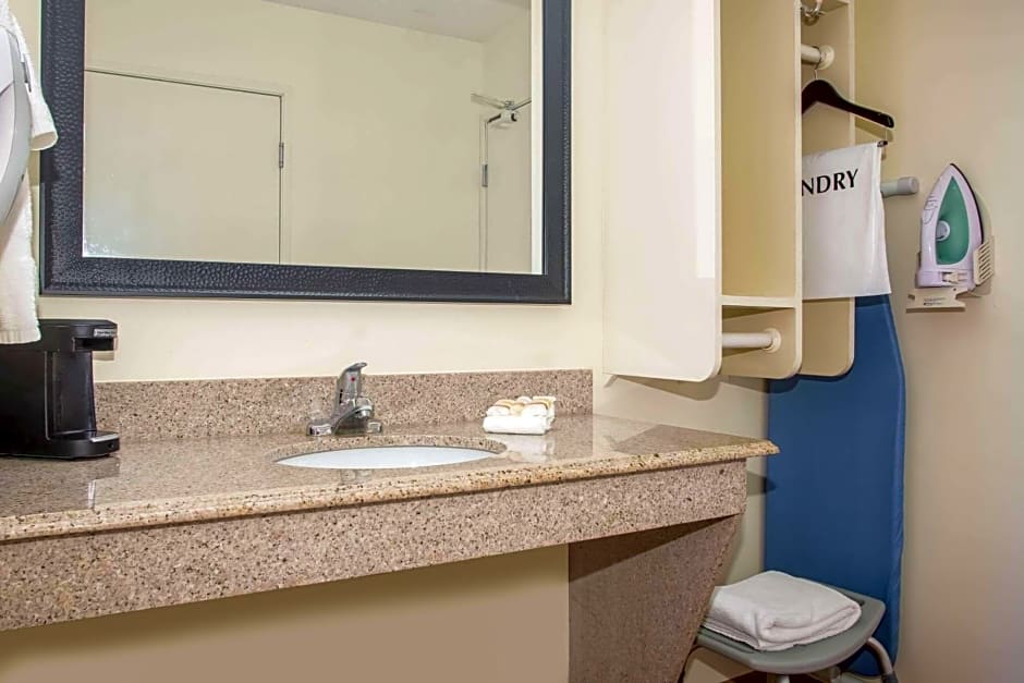 La Quinta by Wyndham Columbia