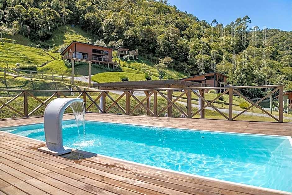 Lakeside Cabin - Villas Mornas: Nature, Jacuzzi