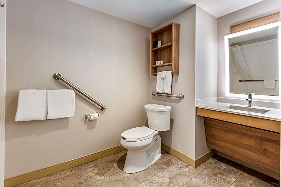 Microtel Inn & Suites by Wyndham Timmins