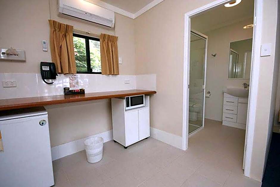 All Seasons Country Lodge