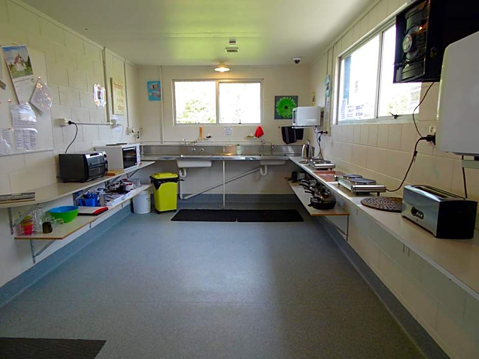 Glenavys Waitaki River Motor Camp