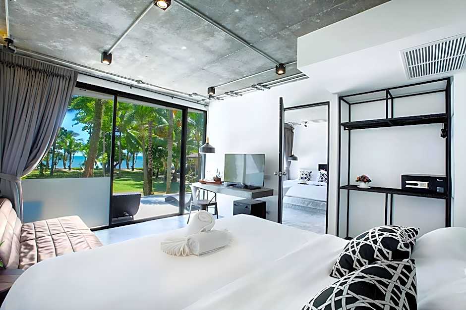Kokotel Khao Lak Lighthouse
