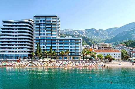 Sunraf Luxe Apartments