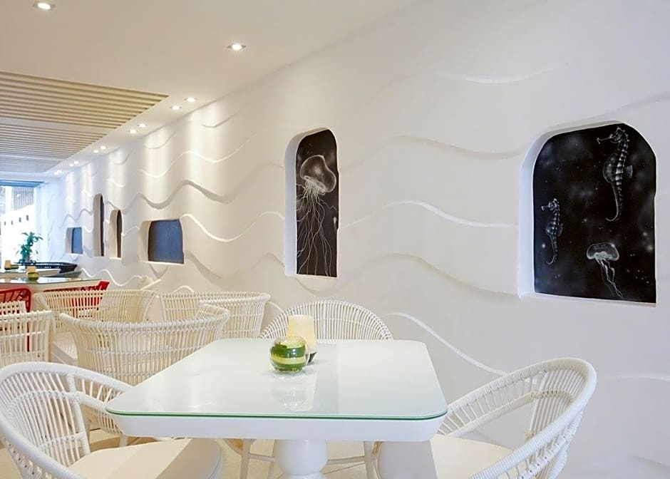 Centara Grand Phratamnak Pattaya