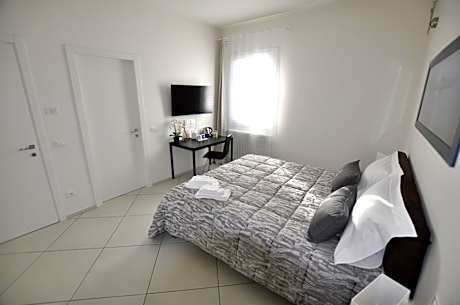 Double or Twin Room with Private Bathroom