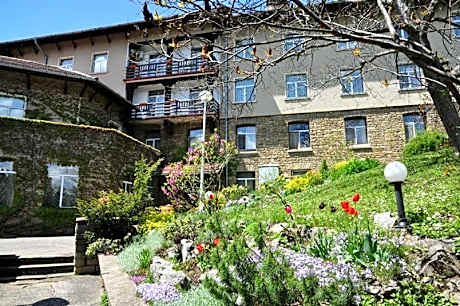 Балнеохотел "Люляци"