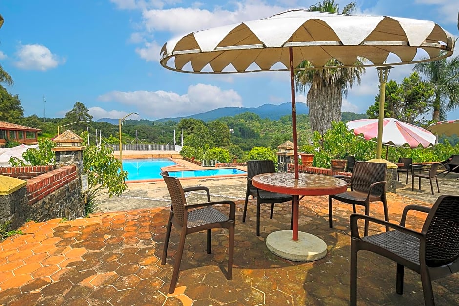 Hotel Pie de la Sierra