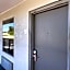 Remodeled, Huge Pool, Tiki Bar & Grill, Quiet Room