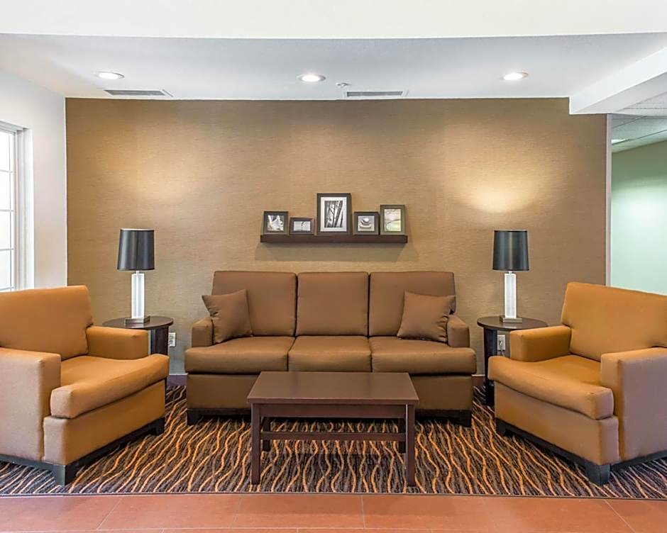 Mainstay Suites Pittsburgh Airport