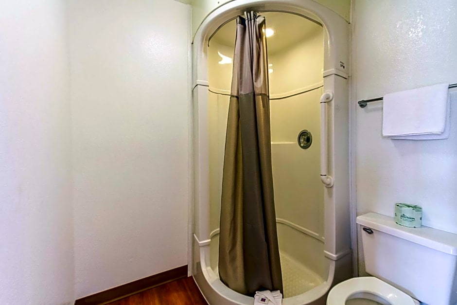 Motel 6-Salinas, CA - South - Monterey Area