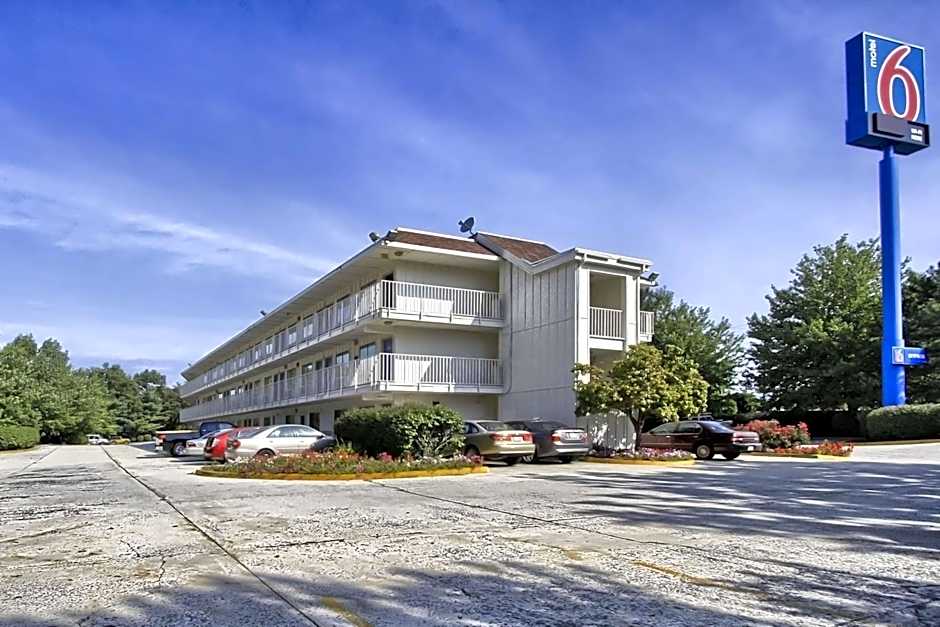 Motel 6-New Cumberland, PA - Harrisburg - Hershey South