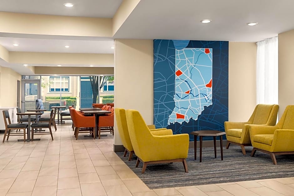 Holiday Inn Express & Suites Evansville Downtown, an IHG Hotel