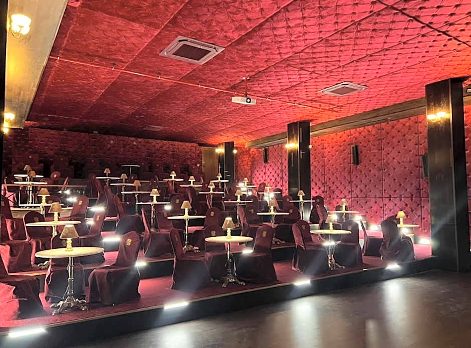 Goldenburg Residence