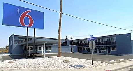 Motel 6 Ridgecrest, CA China Lake