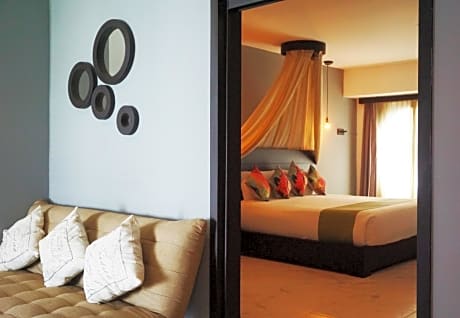 Master Suite with Jacuzzi