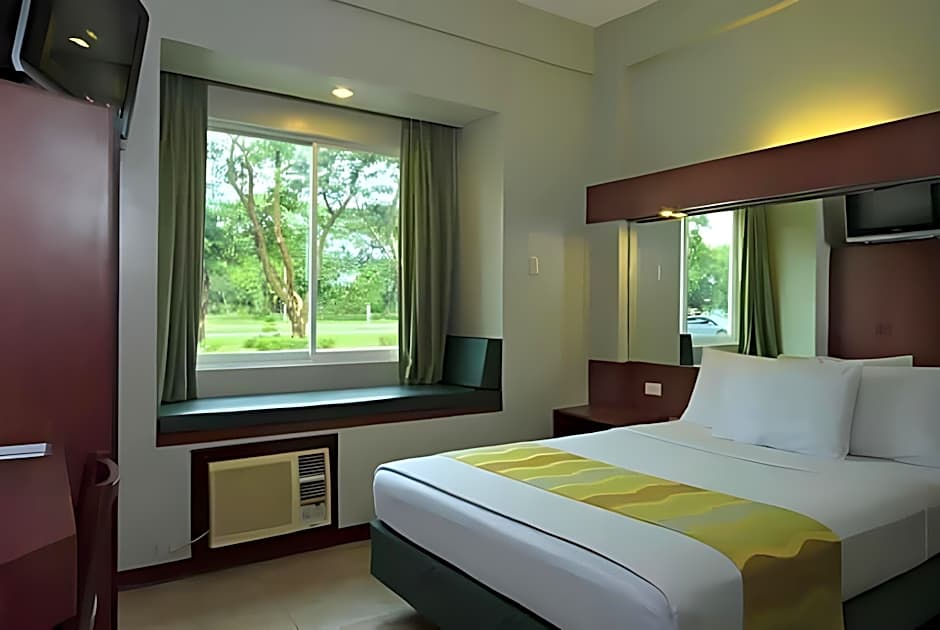 Microtel by Wyndham Tarlac