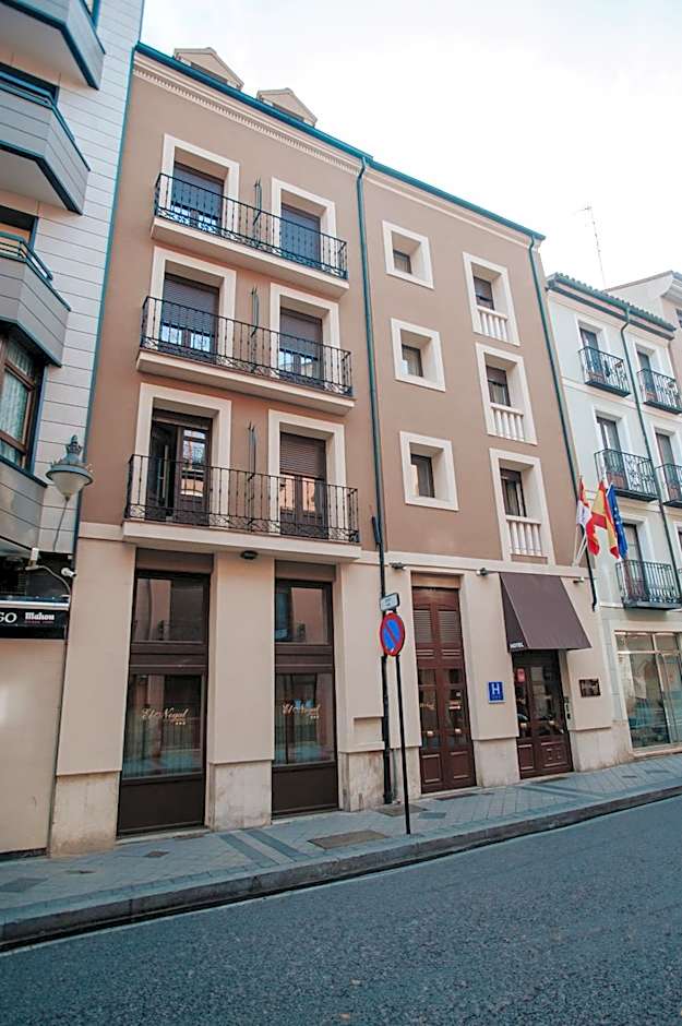 Hotel El Nogal