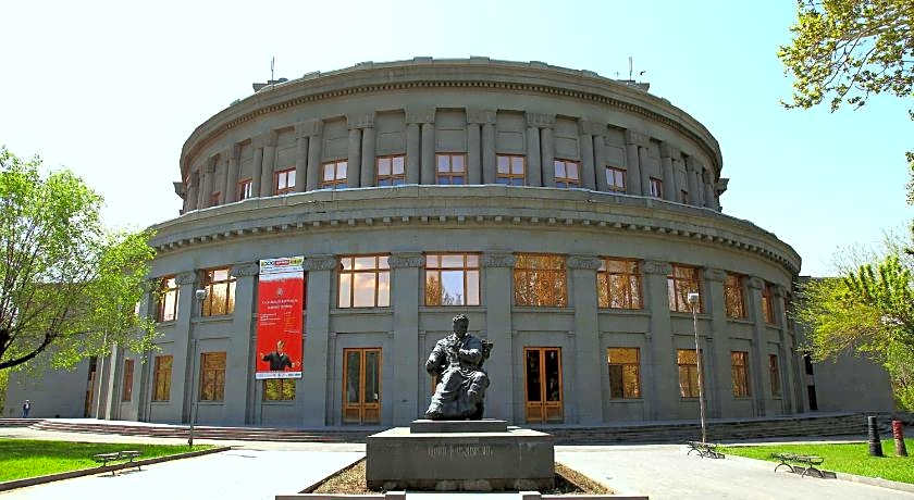 Imperial Palace Hotel