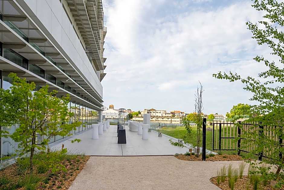 Renaissance Porto Lapa Hotel