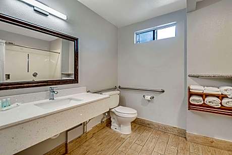 2 Double Beds, Nonsmoking, Accessible