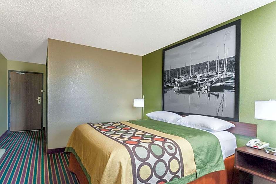 Super 8 by Wyndham Bath Hammondsport Area