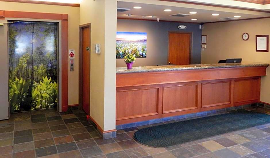 Wood River Inn & Suite