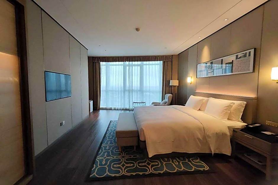 Foto 1 daripada 5 — Executive 1 King Bed Suite, Nonsmoking