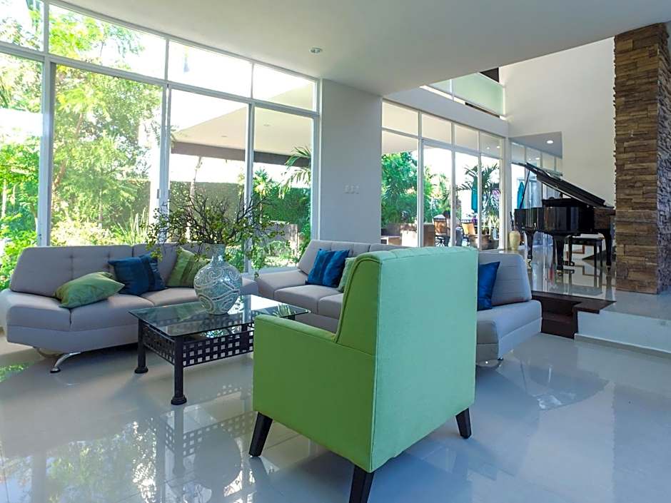 Casa Xcanatun