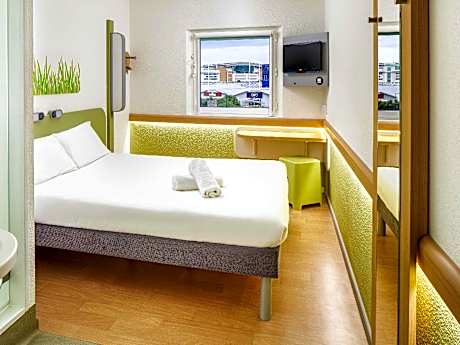 Classic Room with 1 double bed