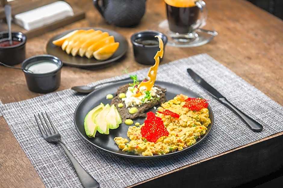 Hotel Oxú Solo adultos