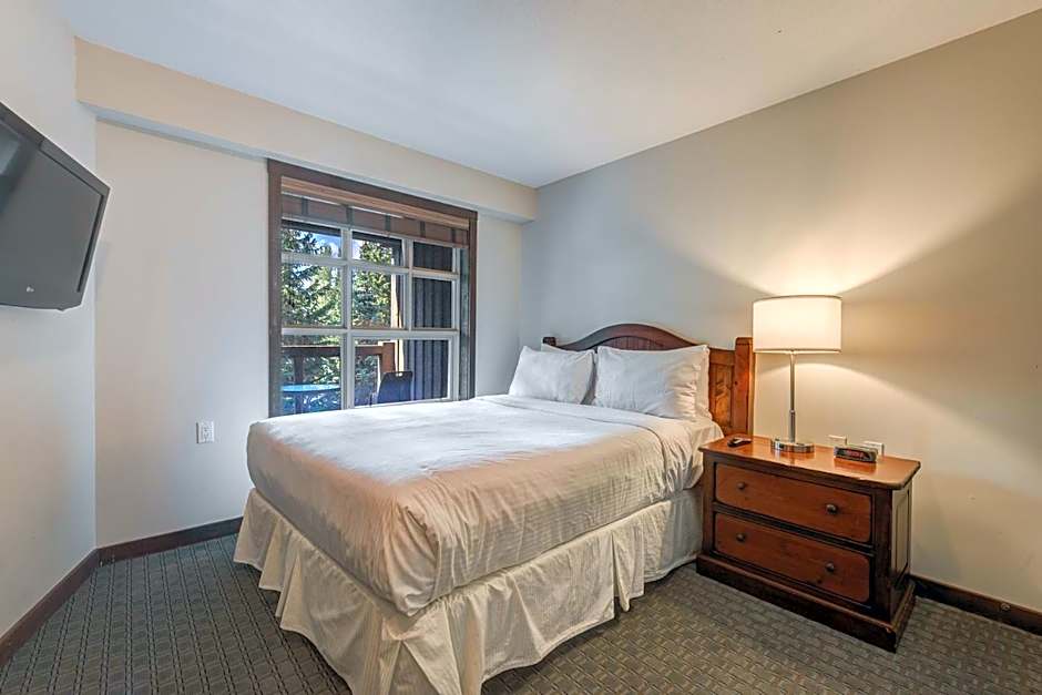 Photo 1 of 8 of 1 Bedroom 1 Queen Bed Suite, Accessible