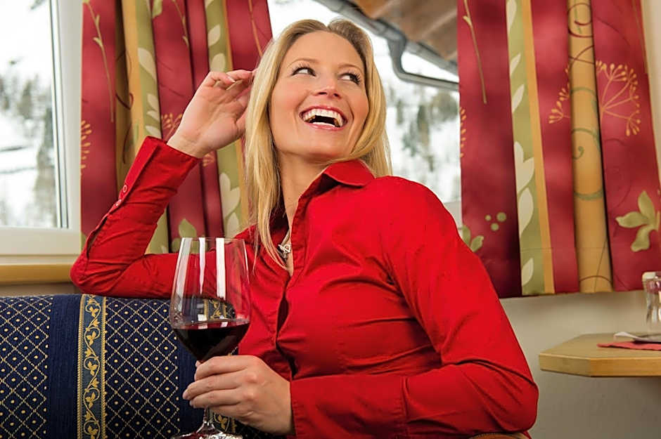 Hotel & Appartement Auerhahn