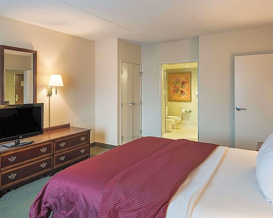 Clarion Hotel & Conference Center Shepherdstown