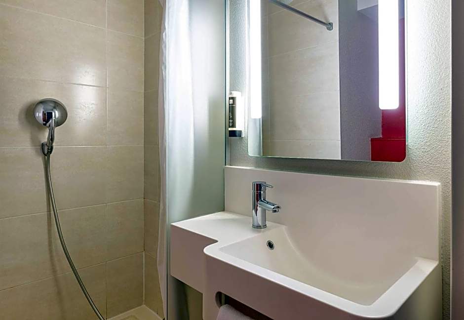 B&B HOTEL Lyon Caluire Cité Internationale