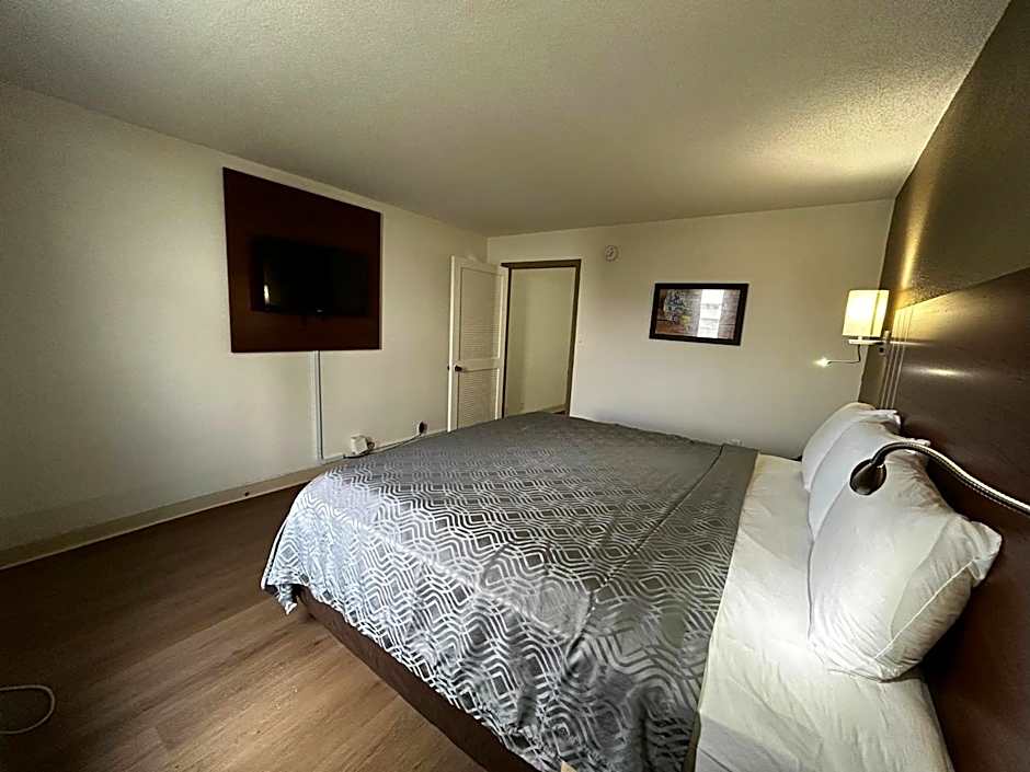 Econo Lodge Inn & Suites Chambersburg Central