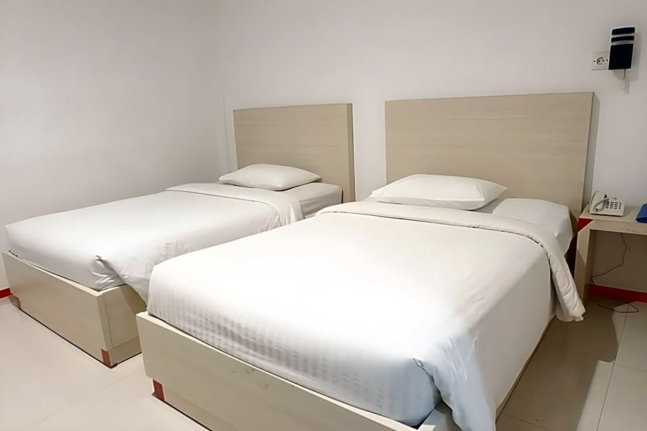 OYO 1633 Hotel Darma Nusantara 3