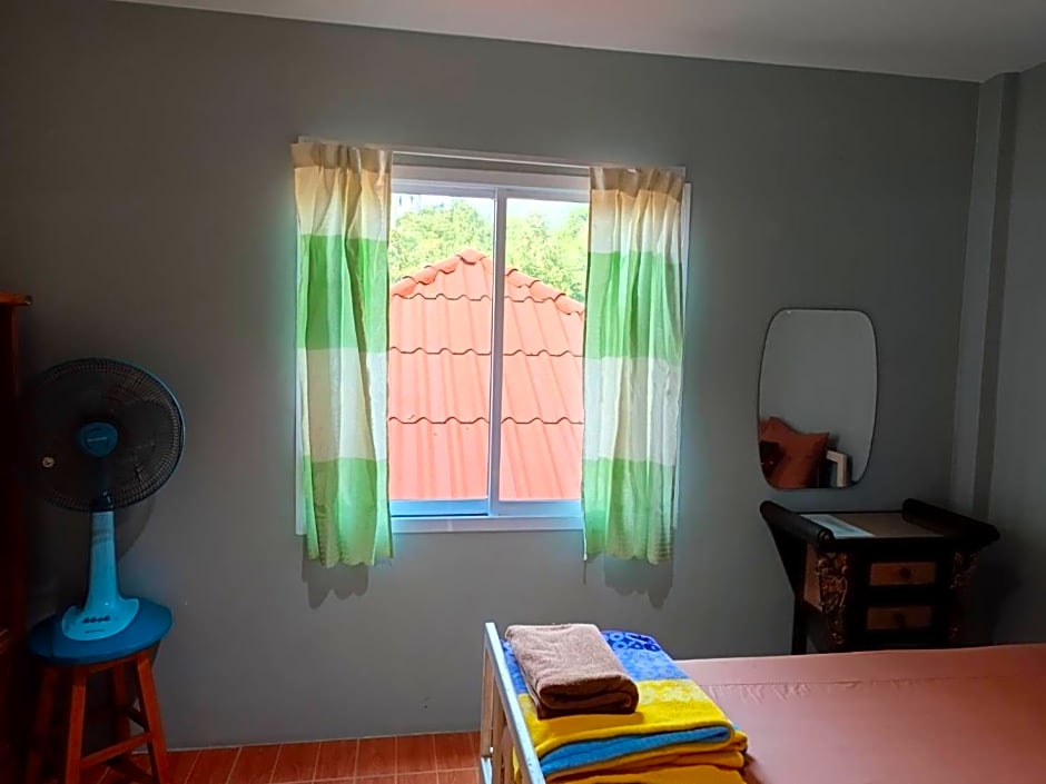 Chandra Hostel Koh Tao