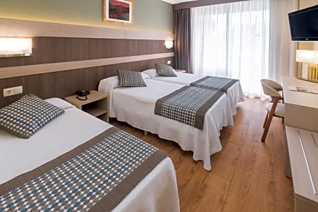 Triple Room (2 Adults + 1 Child)