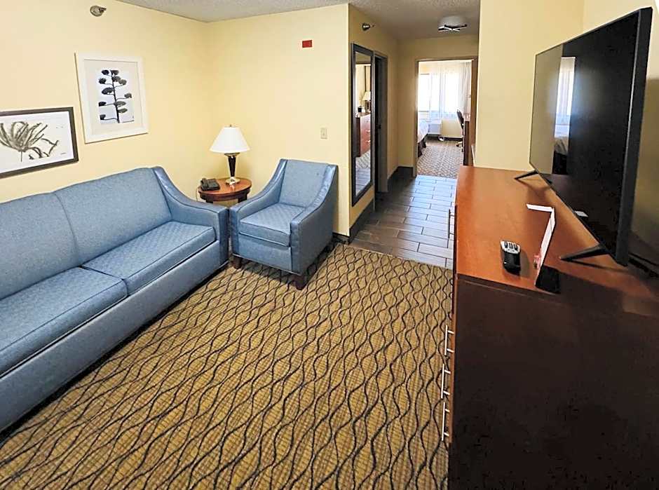 Country Inn & Suites by Radisson, Mishawaka - South Bend