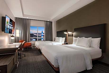 Queen Room with Two Queen Beds - Hearing Accessible