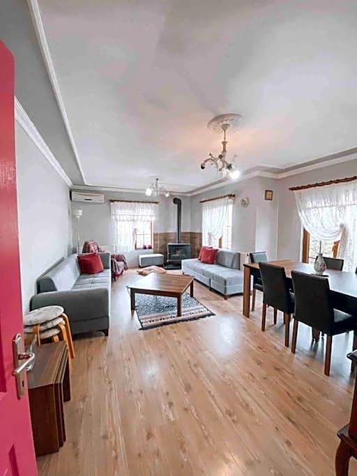 Maşukiye pink house bungalow