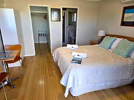 Alexander Drive B & B