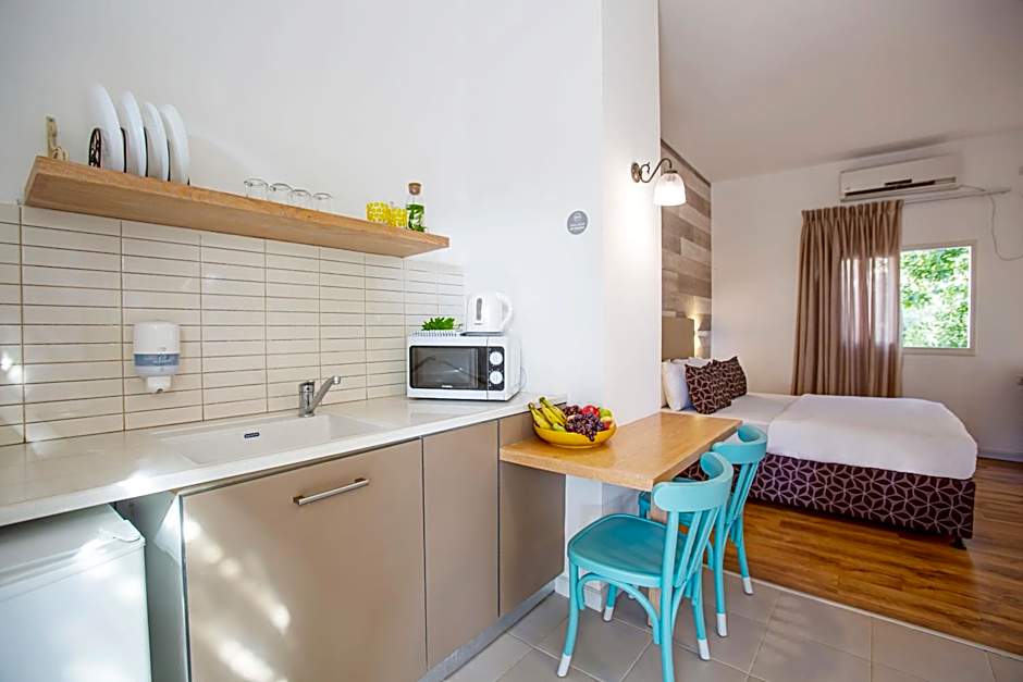 Kibbutz Malkiya Travel Hotel