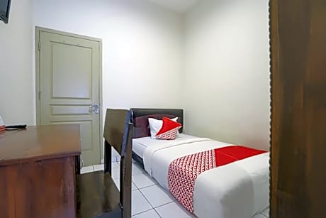 OYO Life 2874 Berlian Residence