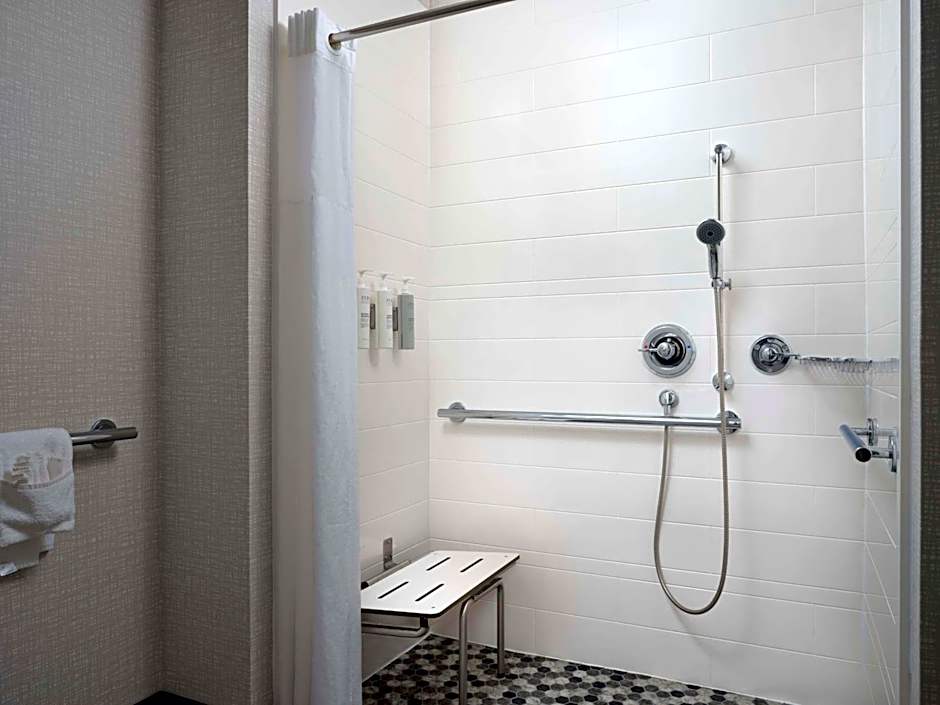 Hampton Inn By Hilton & Suites Dallas-Dfw Airport W-Sh183 Hurst