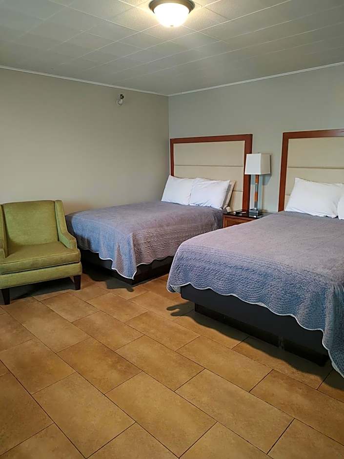 Vacationland Inn & Suites
