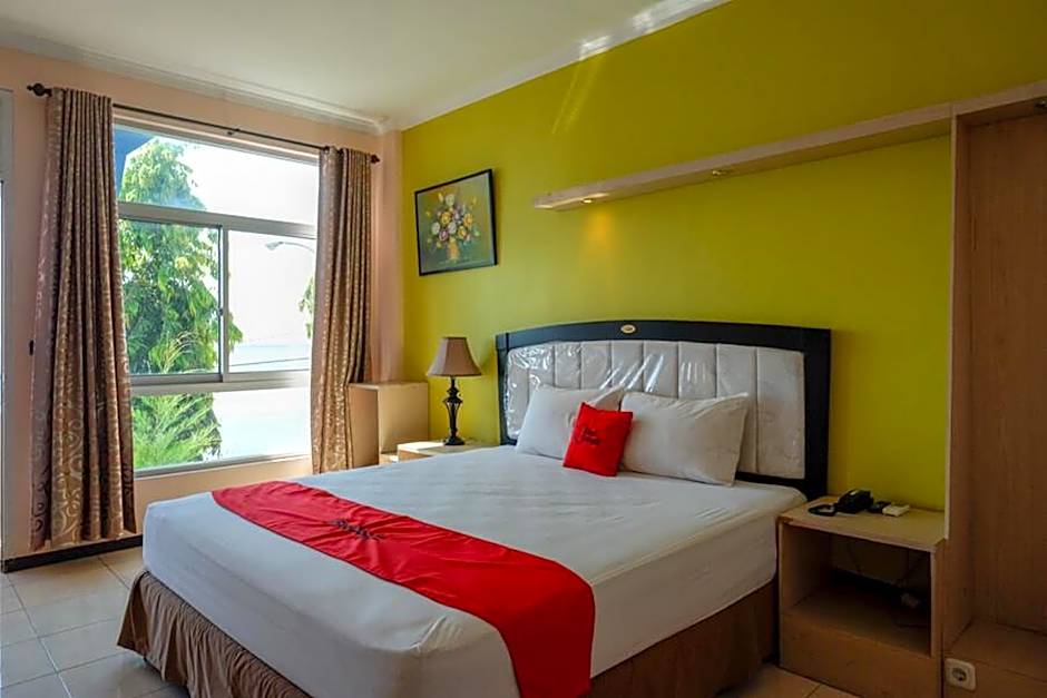 RedDoorz Plus Syariah @ Hotel Boulevard Luwuk
