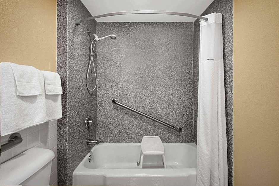 Super 8 by Wyndham Ashland