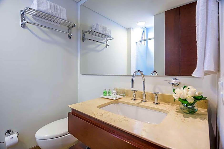 NH Bogota Urban 93 Royal