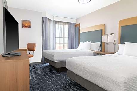 Queen Suite with Two Queen Beds - Mobility Access/Non-Smoking